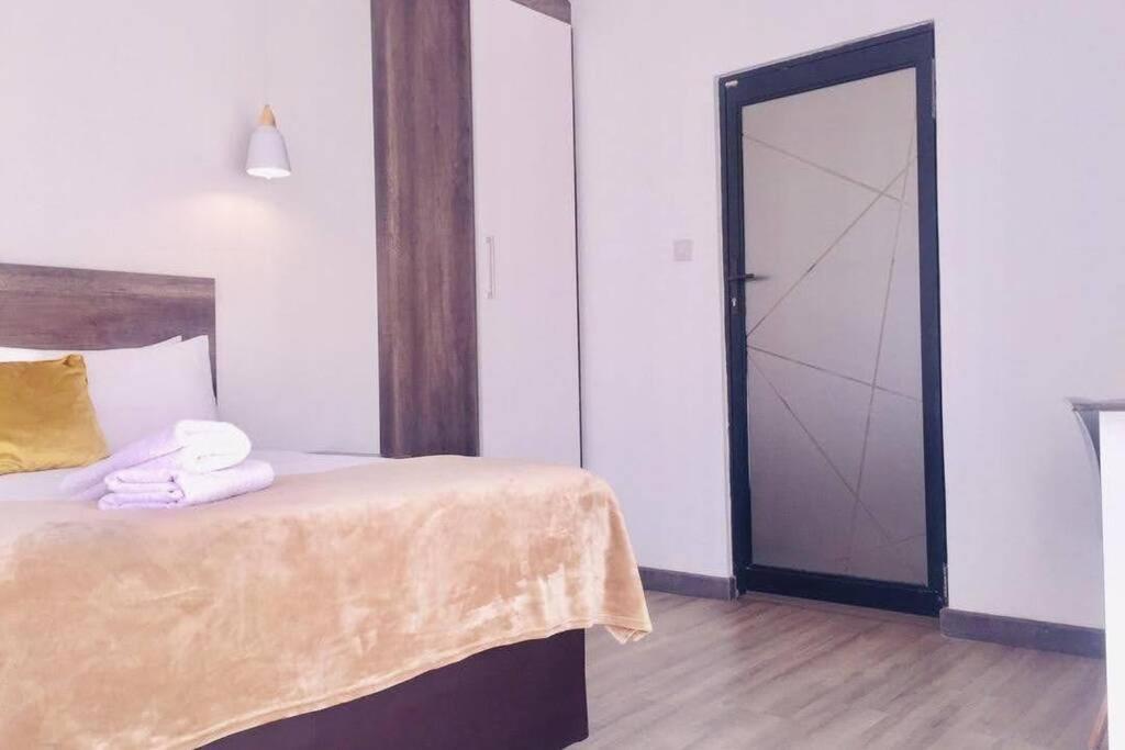 Olive Exclusive Villa Габороне Екстериор снимка